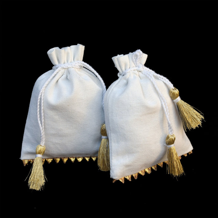 Designer Cotton Drawstring Favor White Jewelry Pouches At  Wholesale Price